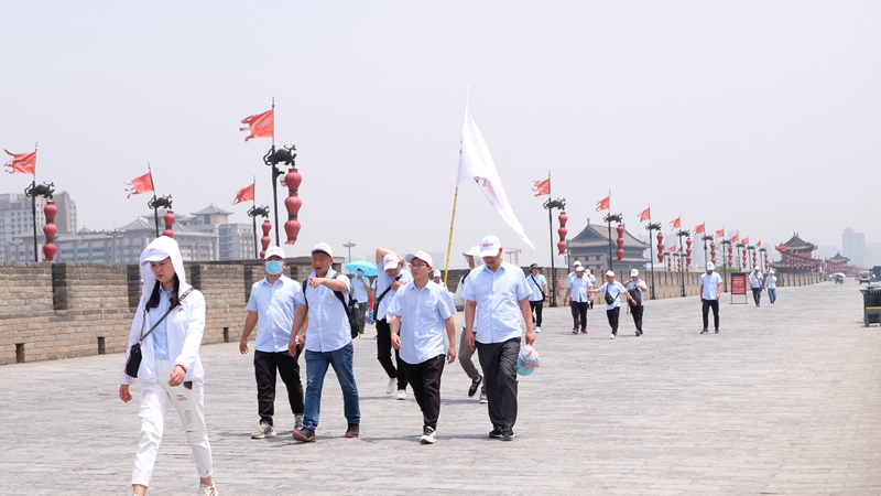 888集团游戏官网营销中心会议圆满成功(图32)