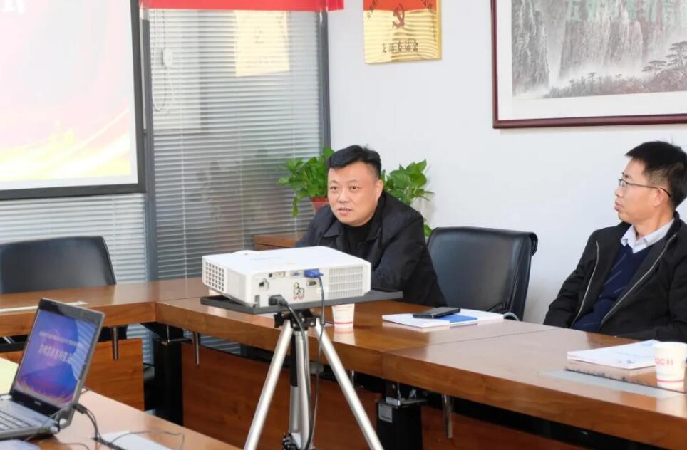888集团游戏官网携手老电工，战略合作，共谋发展！(图5)
